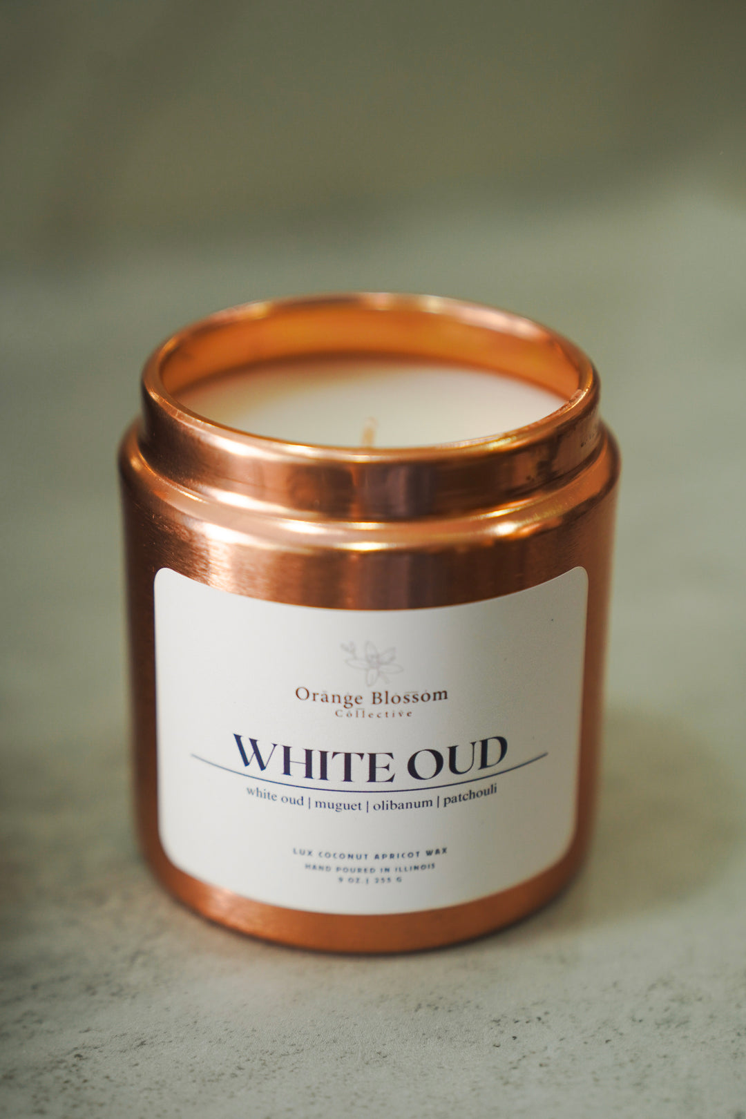 White Oud candle
